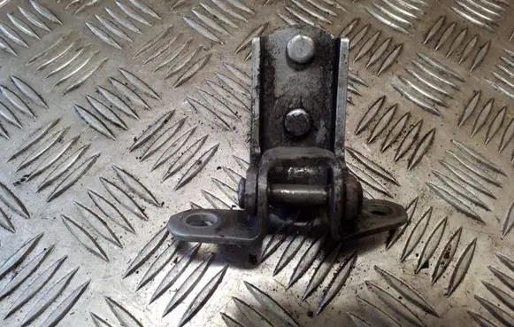 Toyota RAV 4 (XA20) Rear door lower hinge
