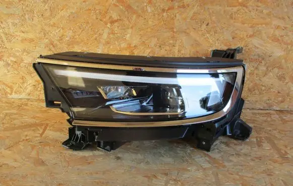 Opel Mokka B Headlight/headlamp
