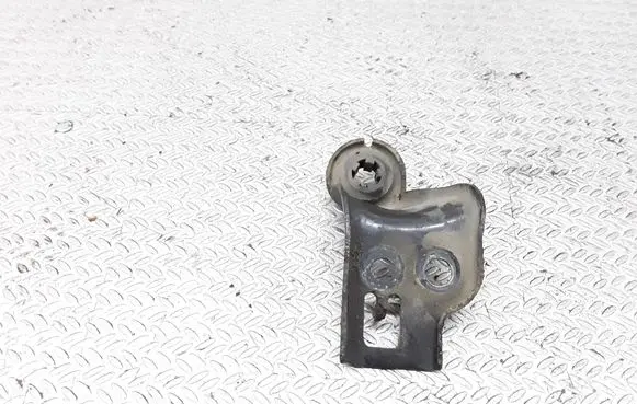 Radiator mount bracket