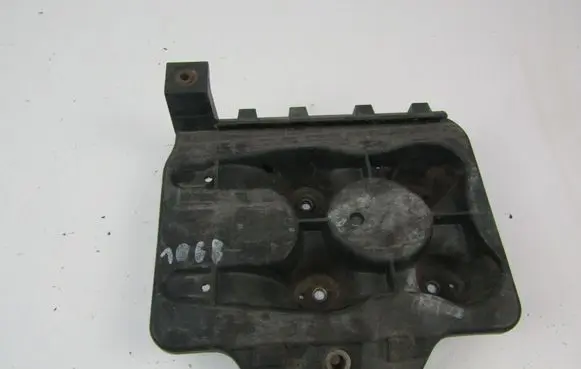 Volkswagen Golf IV Battery tray 