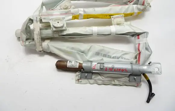 Toyota Yaris Roof airbag kutyna