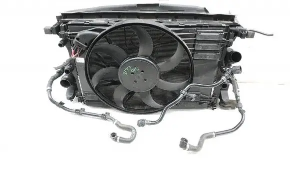 Mercedes-Benz CLA C118 X118 Coolant radiator A2479067906