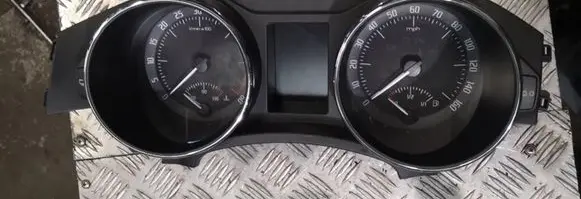 Skoda Superb B6 (3T) Speedometer (instrument cluster) 3t2920941k