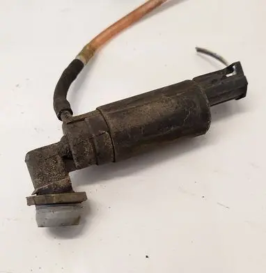 Toyota Avensis T250 Windscreen/windshield washer pump 