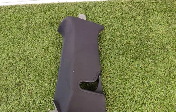 Mercedes-Benz C W204 (B) pillar trim (top) A2046903926