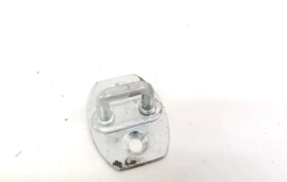 Toyota Corolla Verso AR10 Rear door lock loop/hook striker 
