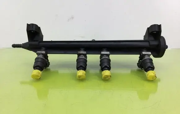 Volkswagen Golf V Fuel main line pipe 06A133317AC