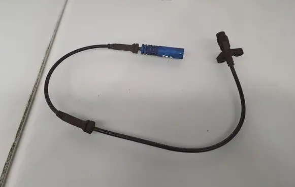 BMW 5 E39 Front ABS sensor wiring 34526756375 6908705