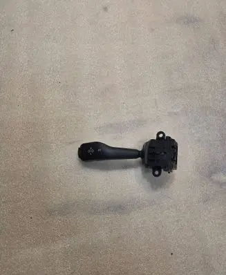 BMW 7 E38 Indicator stalk 8363668K 0110401025