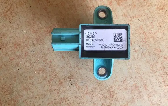 Audi A4 S4 B8 8K Airbag deployment crash/impact sensor 8K0955557C