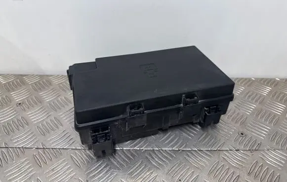 Dodge Durango III Fuse box set P68320920AB 16238DA