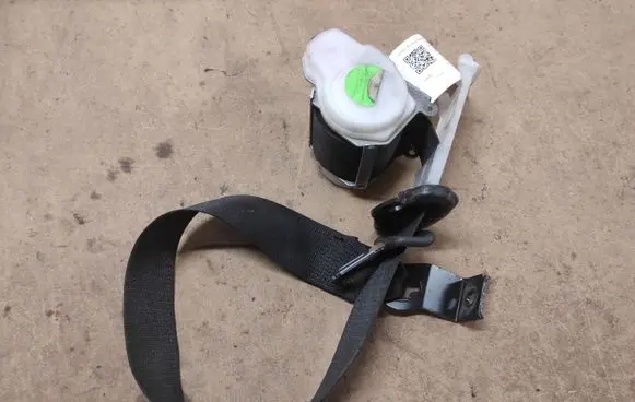 Opel Signum Front seatbelt 309472742