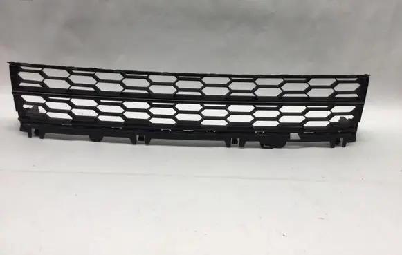 Skoda Superb B8 (3V) Front bumper lower grill 3V0853677A