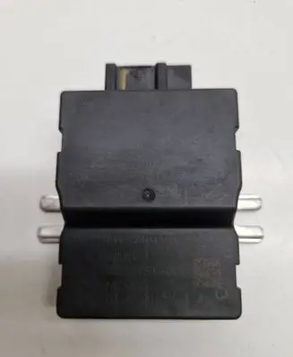 BMW X1 F48 F49 Fuel injection pump control unit/module 16147404880 7404880 2227181