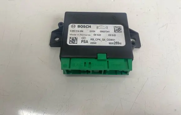 Peugeot 5008 II Parking PDC control unit/module 9835626980