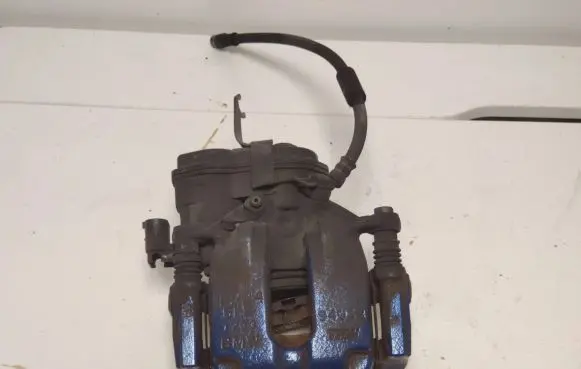BMW 2 F22 F23 Rear brake caliper 7846693 34217846693 34216794618