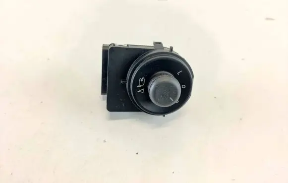 Opel Insignia A Wing mirror switch 13271833