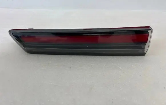 Opel Mokka B Tailgate rear/tail lights 9860333380 2SA01739402 2SA017394