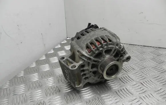 Ford C-MAX II Generator/alternator AV6N10300HA VD19668