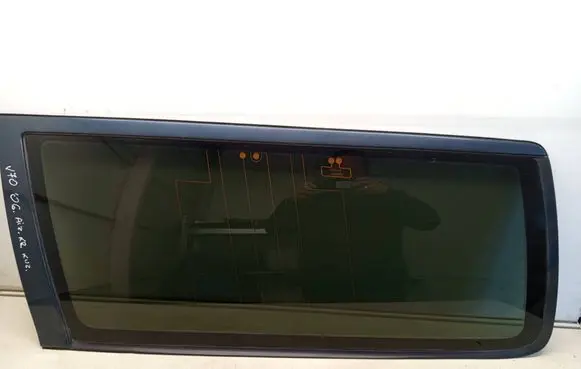 Volvo V70 Rear side window 30674476
