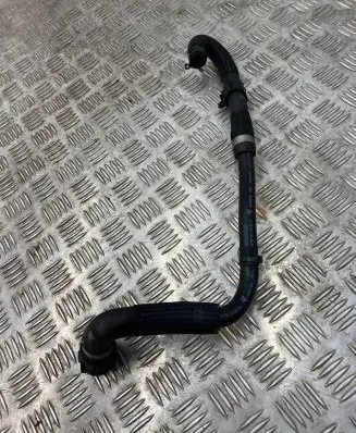 Coolant pipe/hose