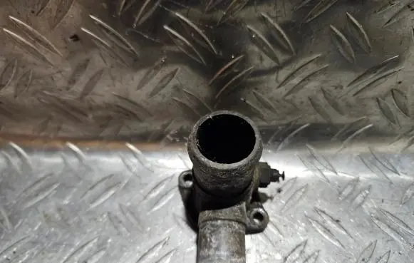Thermostat/thermostat housing