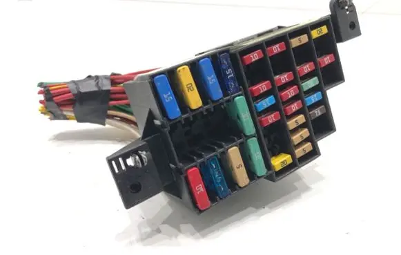 Dacia Duster II Fuse box set 240180310R