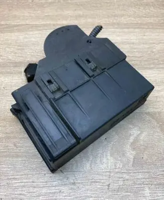 Opel Zafira A Fuse box set 09131668 9685561