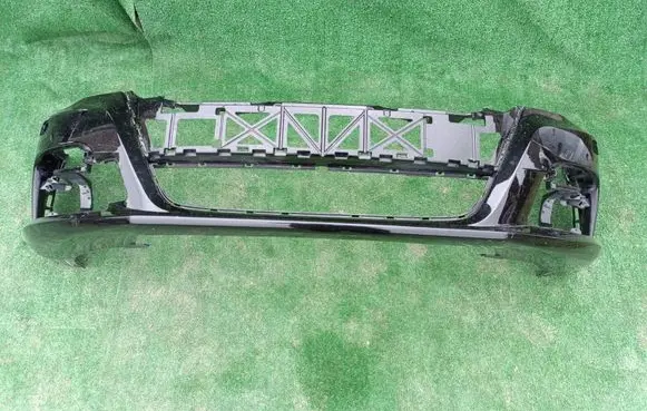 Volkswagen PASSAT CC Front bumper 3C8807217