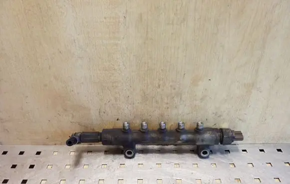 Subaru Outback Fuel main line pipe