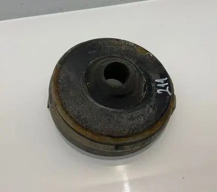 Mercedes-Benz E W211 Rear coil spring rubber mount A2113250184 2113250184