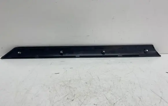 BMW 3 E46 Dashboard glove box trim 8213995