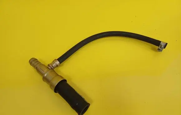 Mercedes-Benz E W124 Fuel line/pipe/hose A1244700875