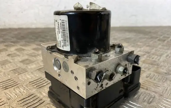 Ford Focus ABS Pump BV612C405AJ A426G 10021208904