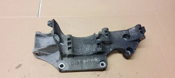Volkswagen Transporter - Caravelle T5 Generator/alternator bracket R045903143C