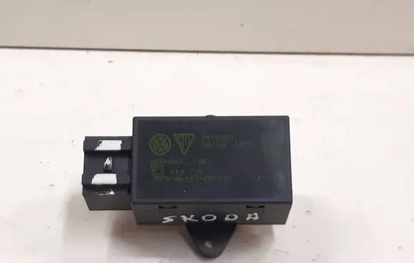 Skoda Octavia Mk2 (1Z) Seat heating relay 7L0959772