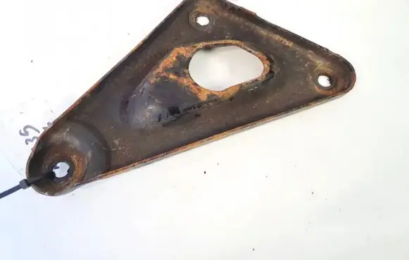 Opel Zafira B Engine mounting bracket