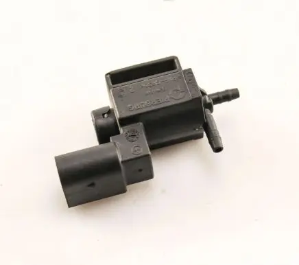 Engine mount vacuum valve