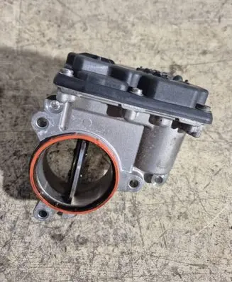 Mercedes-Benz E W213 Throttle valve A6540900070 A654090 12200101C