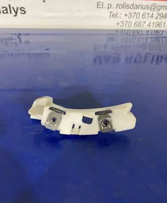 Peugeot 208 Front bumper mounting bracket 9673270380