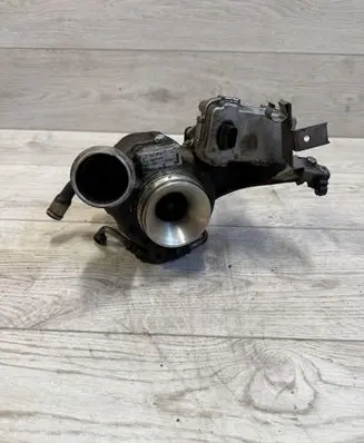 BMW 3 F30 F35 F31 Turbo 8518204 002703 130828