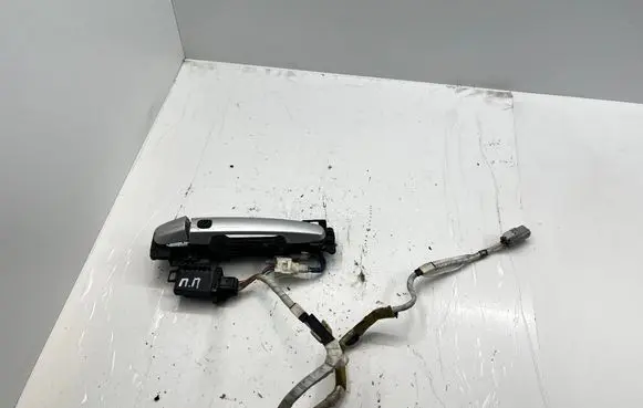 Toyota RAV 4 (XA30) Front door exterior handle 48411010610