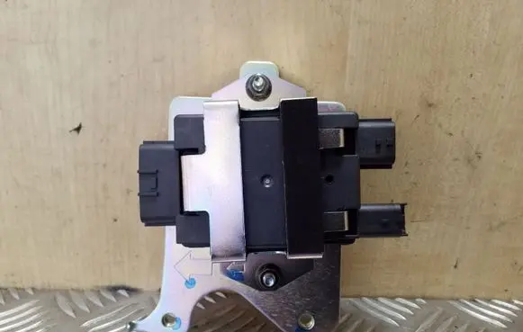 Nissan X-Trail T32 Fuel injection pump control unit/module 169108688R 0580001019