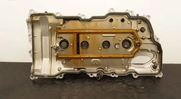 Toyota C-HR I Rocker cam cover 8NR