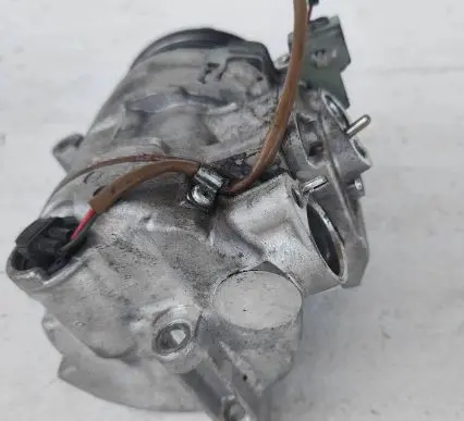Mercedes-Benz E W212 Air conditioning (A/C) compressor (pump) A0008302600 437100-7990 DCP17155