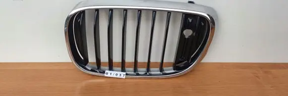 BMW 7 G11 G12 Front bumper upper radiator grill 51137357011