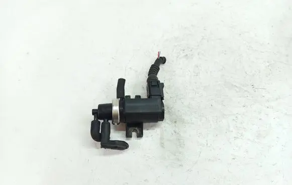 Volkswagen New Beetle Turbo solenoid valve 1J0906627 04T281 72290320