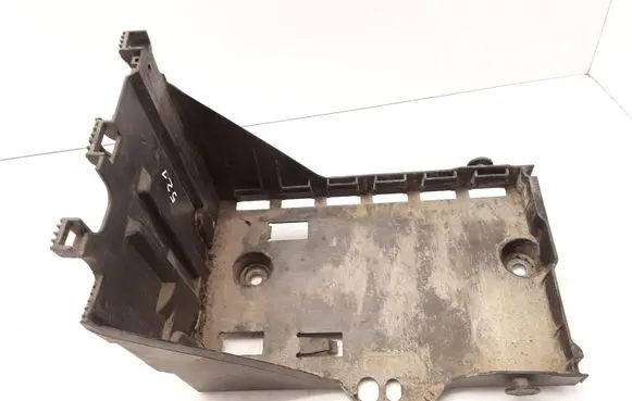 Battery tray