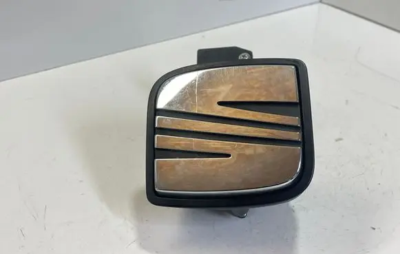 Seat Ibiza III (6L) Tailgate/trunk/boot exterior handle 6L6827573