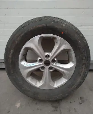 KIA Sorento R17 alloy rim 529102P270